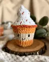 LOGAN - Peluche Pumpkin Spice Latte en crochet