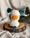 MAGGIE - Peluche Vachette Bleu canard / Beige / Moutarde en crochet